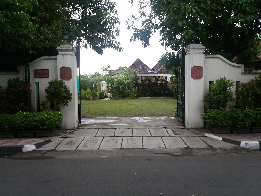 Ndalem Gamelan Homestay *